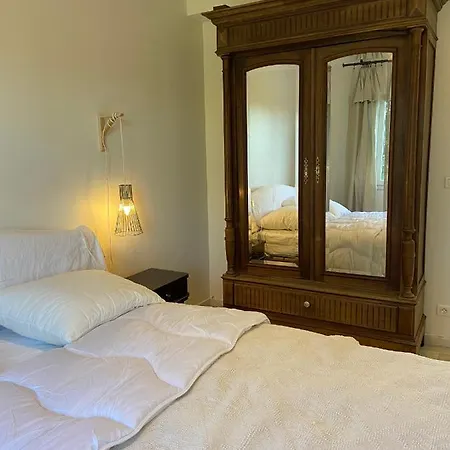 Apartment Grand En Calme Avec Piscine